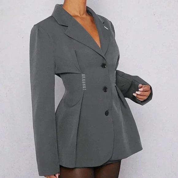 Grey Elegant Women's Padded Shoulder Pleated Flare Hem Oversized Blazer - Picture 3 of 5